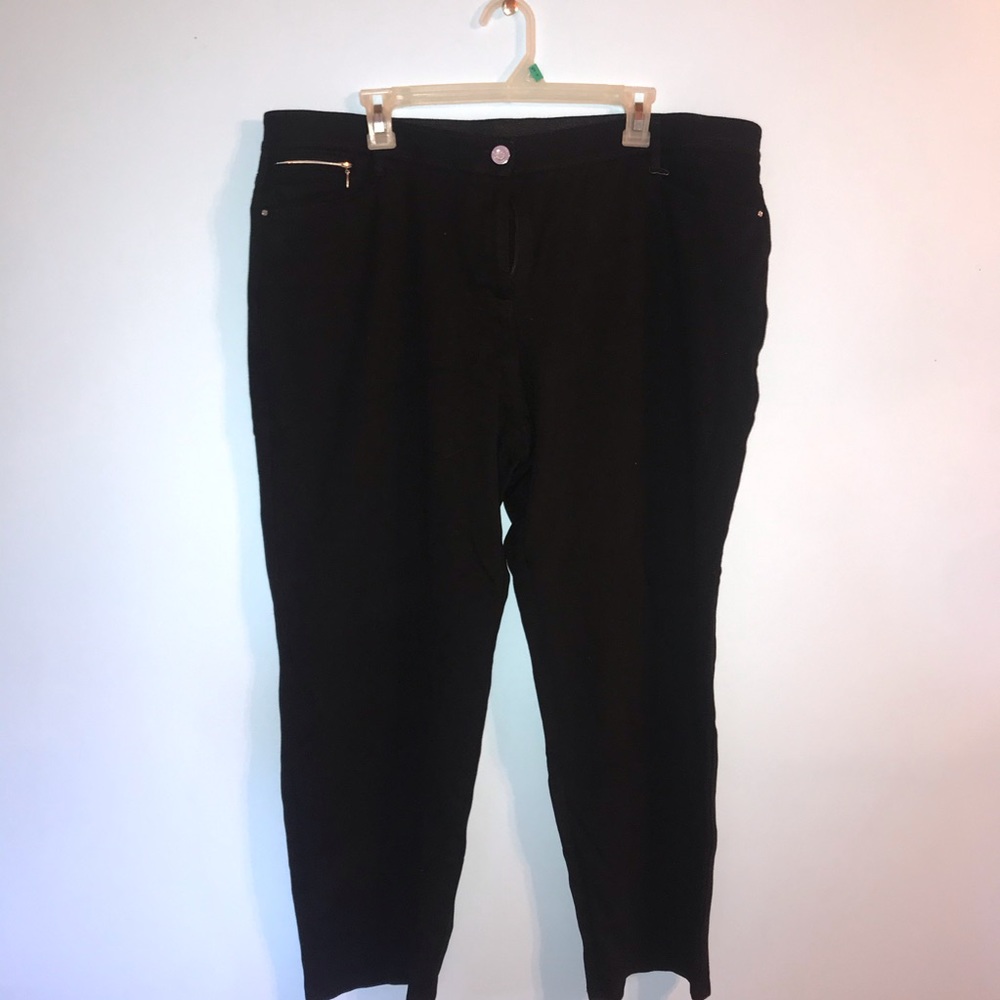 Chico’s So Slimming Plus Size Black Capri Pants